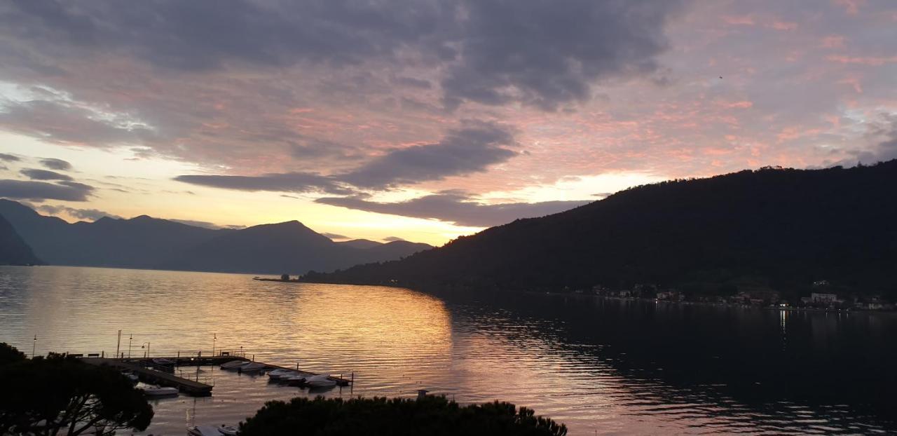 Sarnico Terrazza Sul Lago Di Iseo Екстер'єр фото